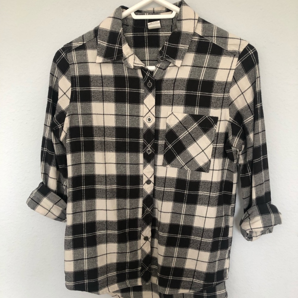 NEVER WORN black and white flannel